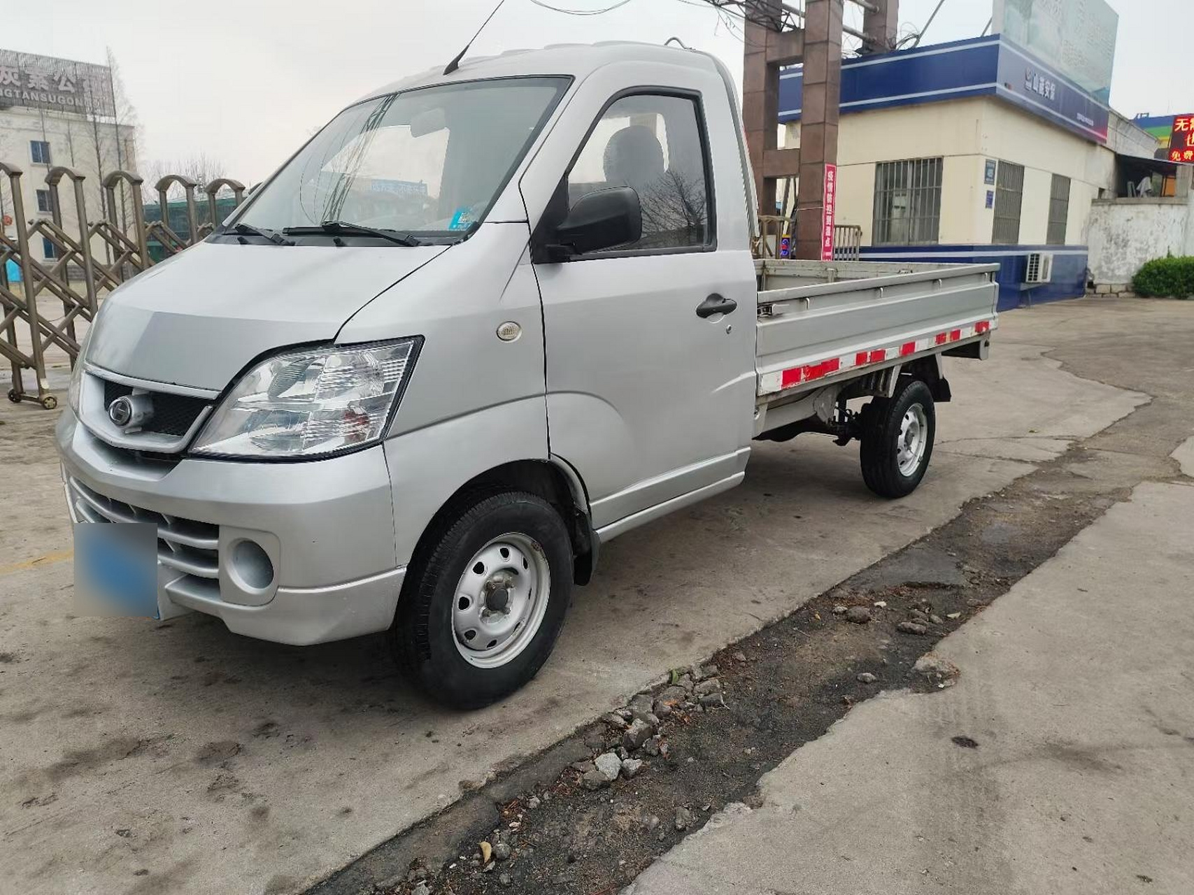 16年3月上牌,昌河福瑞达单排货车,铃木汽油机1.0,斗长2.