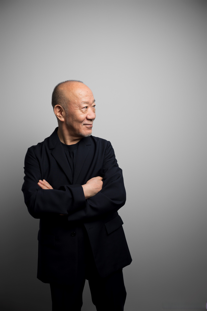 由刘德华先生亲自填词演唱,世界著名作曲家久石让谱曲,二人首次合作的