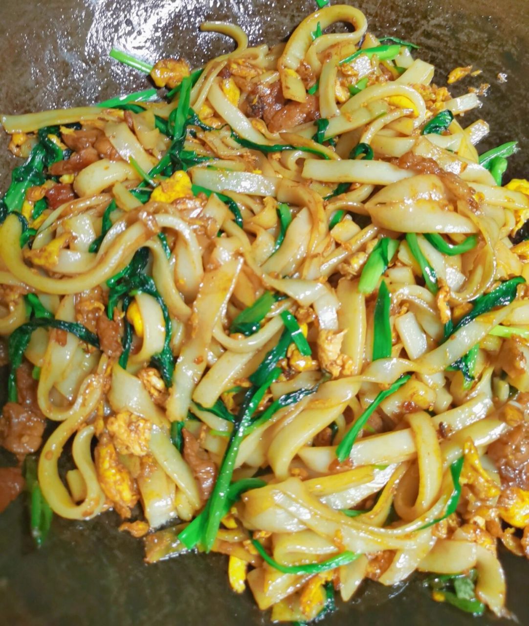 隔离在家的第14天家庭自制河粉 第一次做鲜河粉竟然成功了,口感也很不