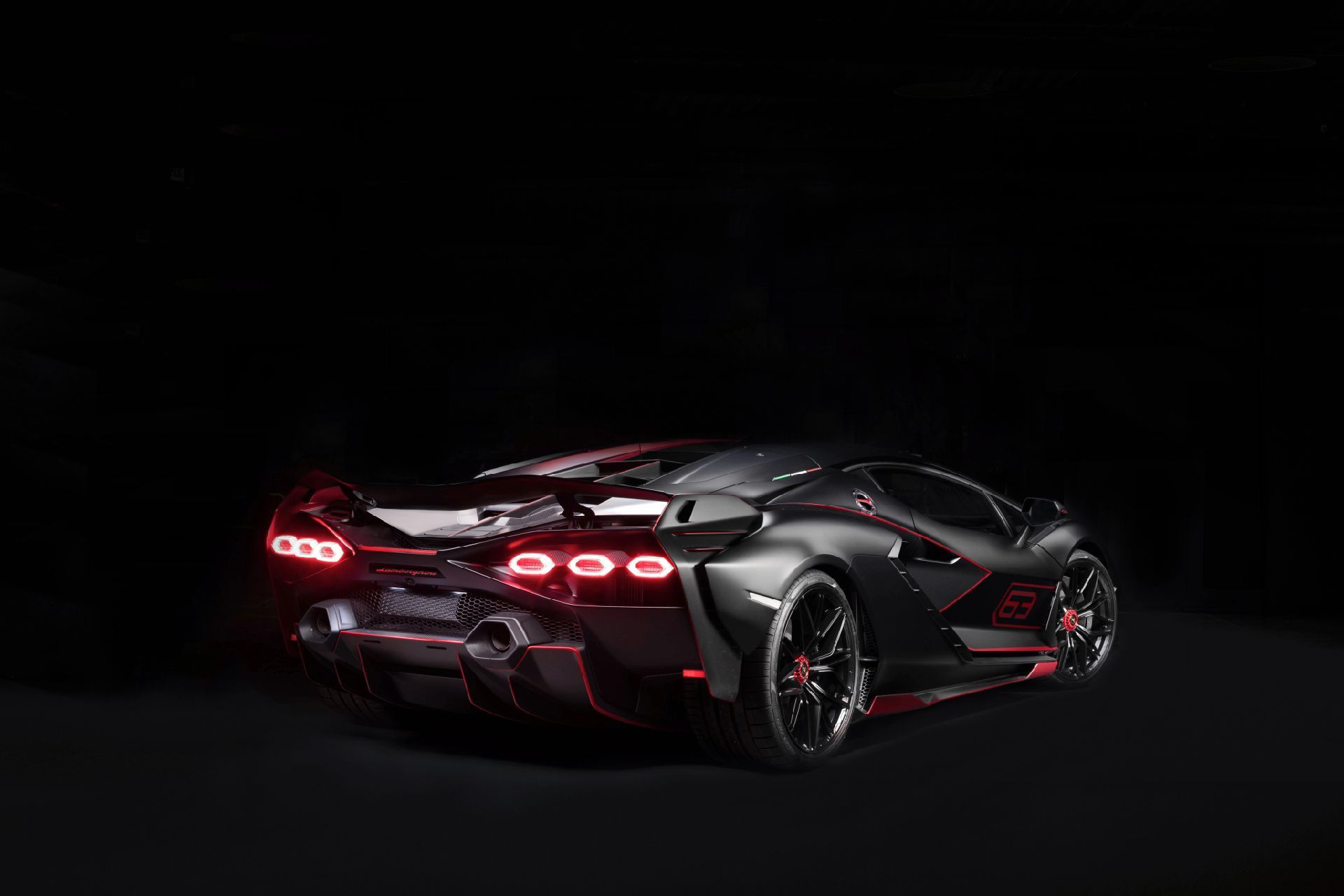 lamborghini sián fkp 37 785马力钛合金气门6.