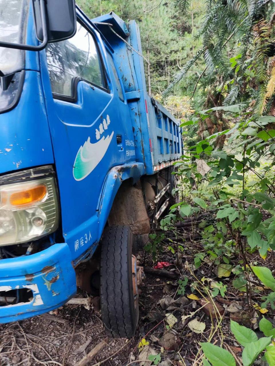 最便宜的南骏四驱自卸车你敢玩吗?