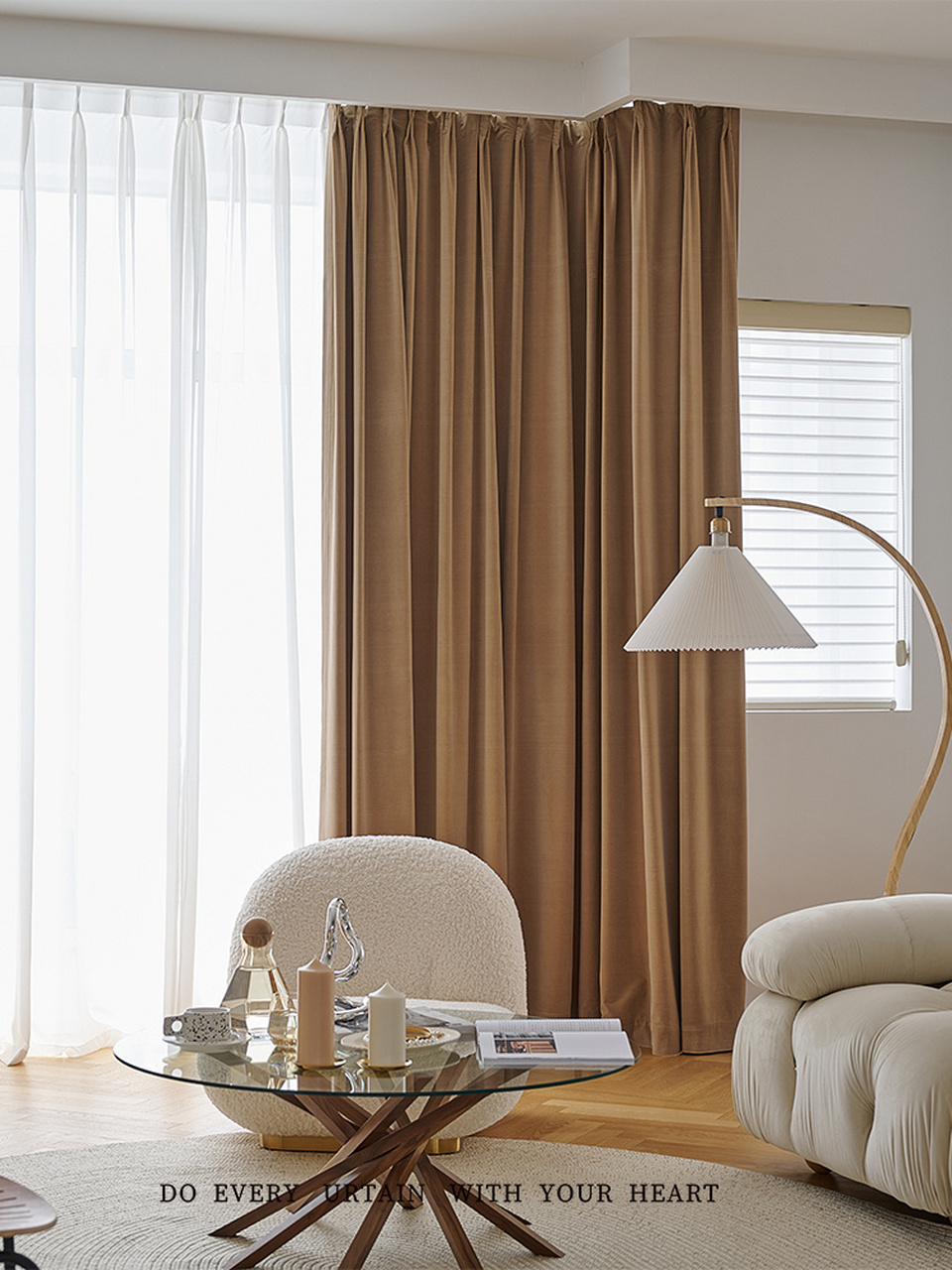 7815经验分享 99首先关于窗帘材质和颜色奶茶色属于百搭色偏黄