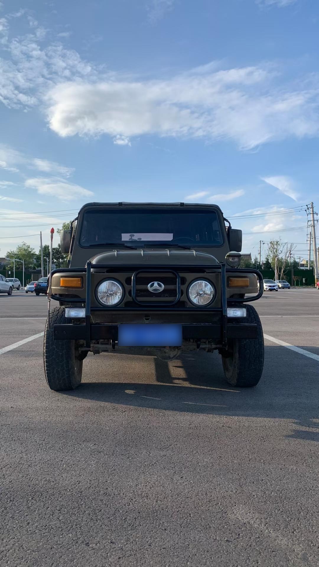 一六年北京吉普2020,手动四驱,八零年代的县团级座驾,上山下河越野跑