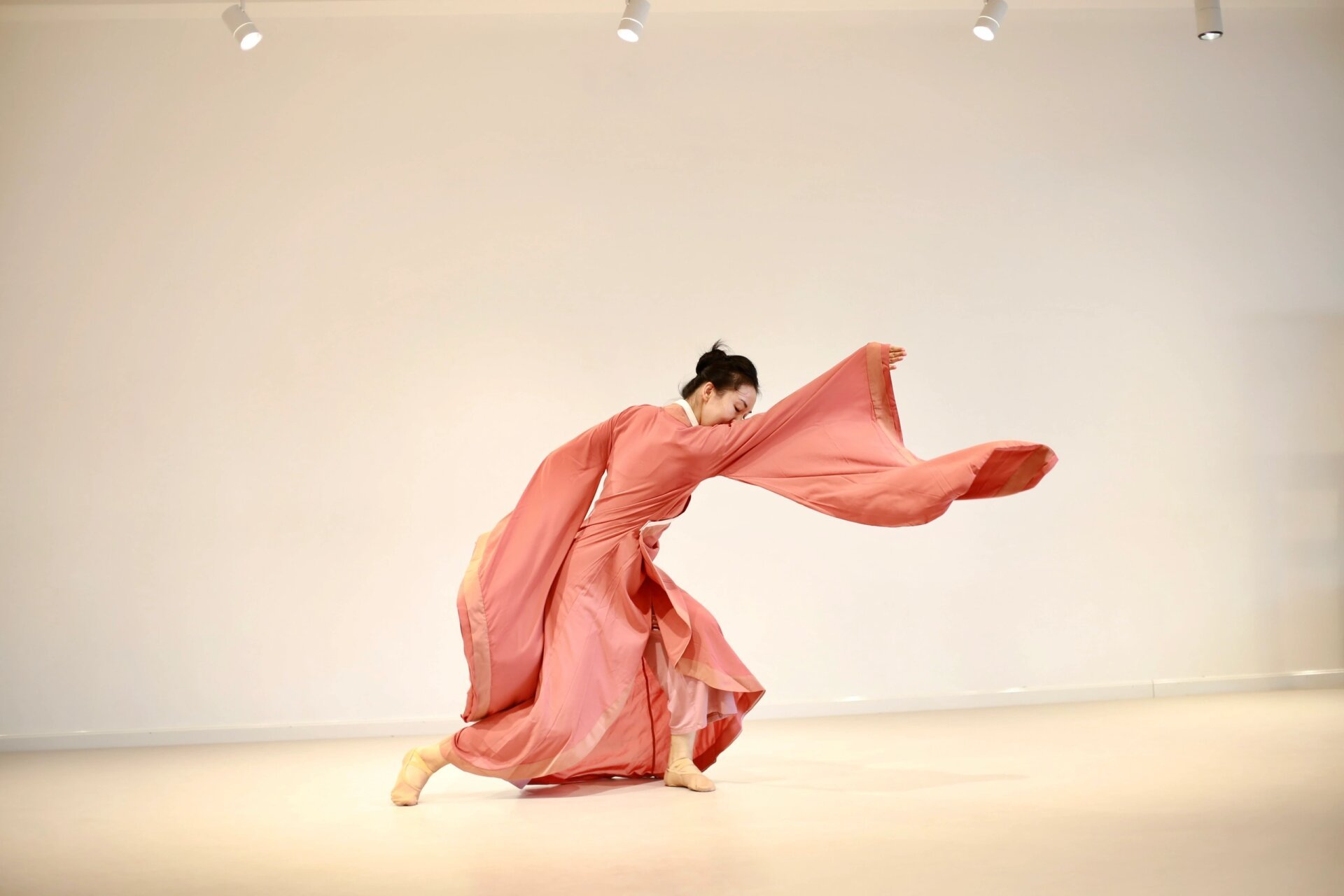 汉唐 北京舞蹈学院同款面料 定制 团购博袖袍套装～私我