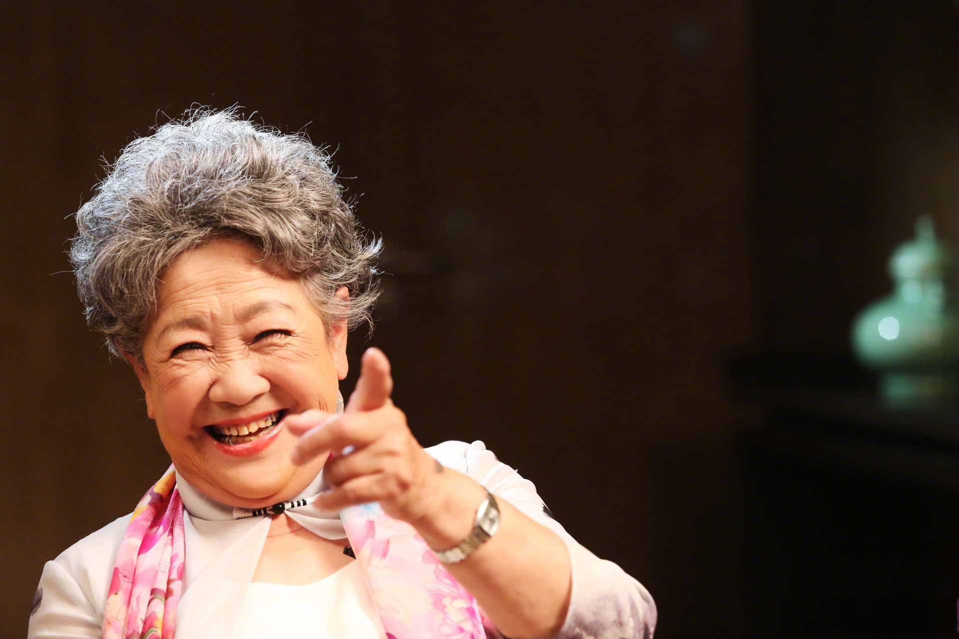 "90后"陶玉玲老师仍保持当年《柳堡的故事》里"二妹子"甜甜的微笑.