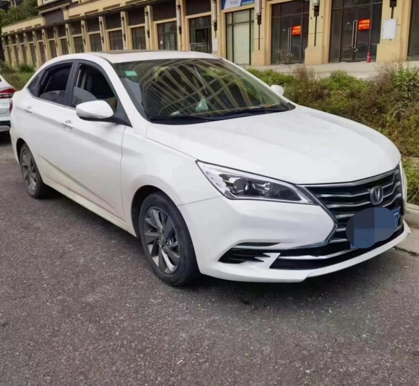 全款2万多包过户 2018年一手车,长安逸动dt,手动挡