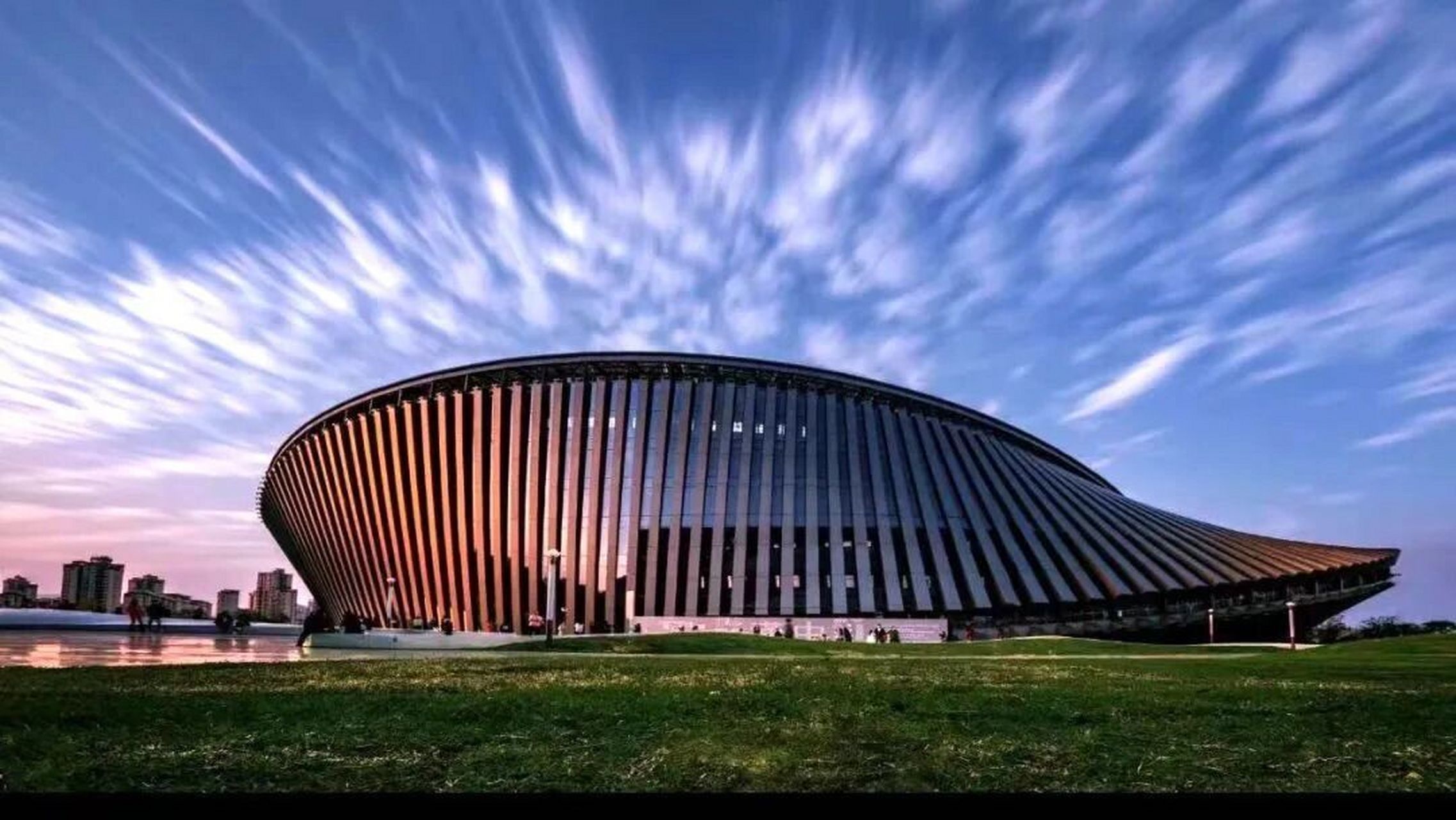 汉中地标性建筑—天汉大剧院 打卡天汉大剧院啦!