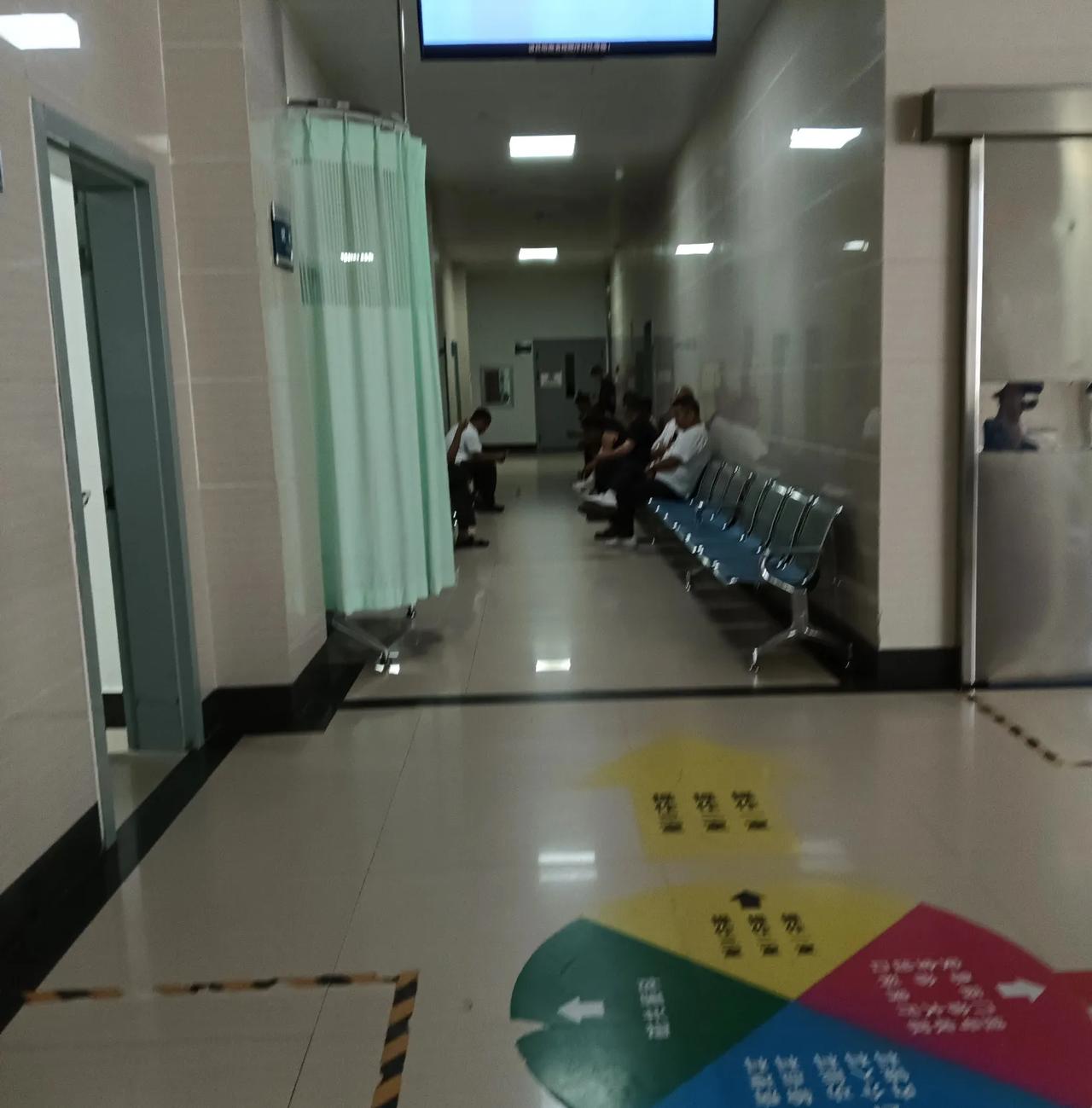 近来我就是盘腿跷二郎腿时腹股沟疼