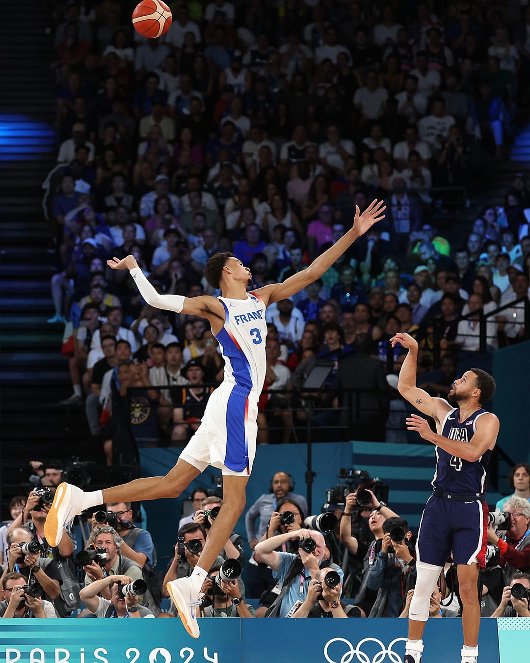 美国男篮成功卫冕冠军