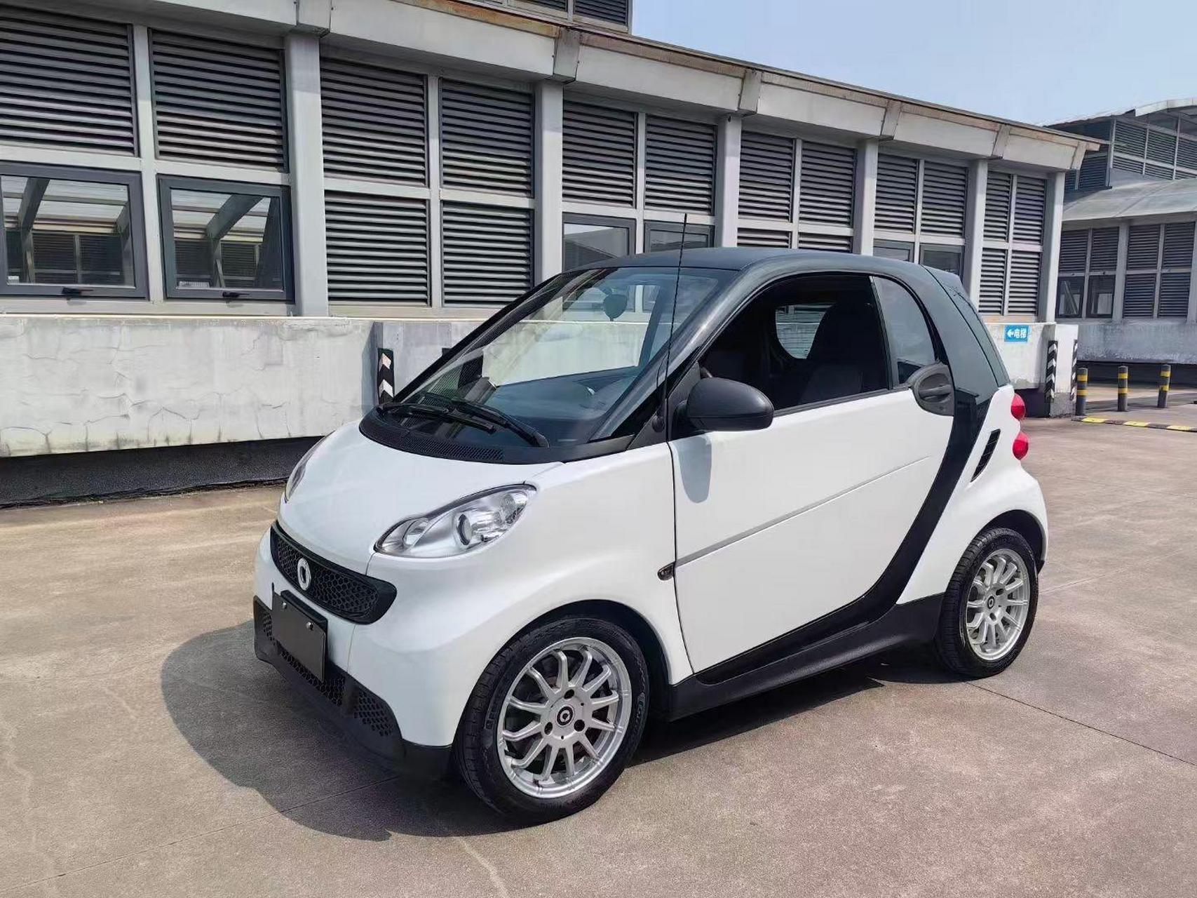 两台14年 smart 451 1.0出,价格都是3.