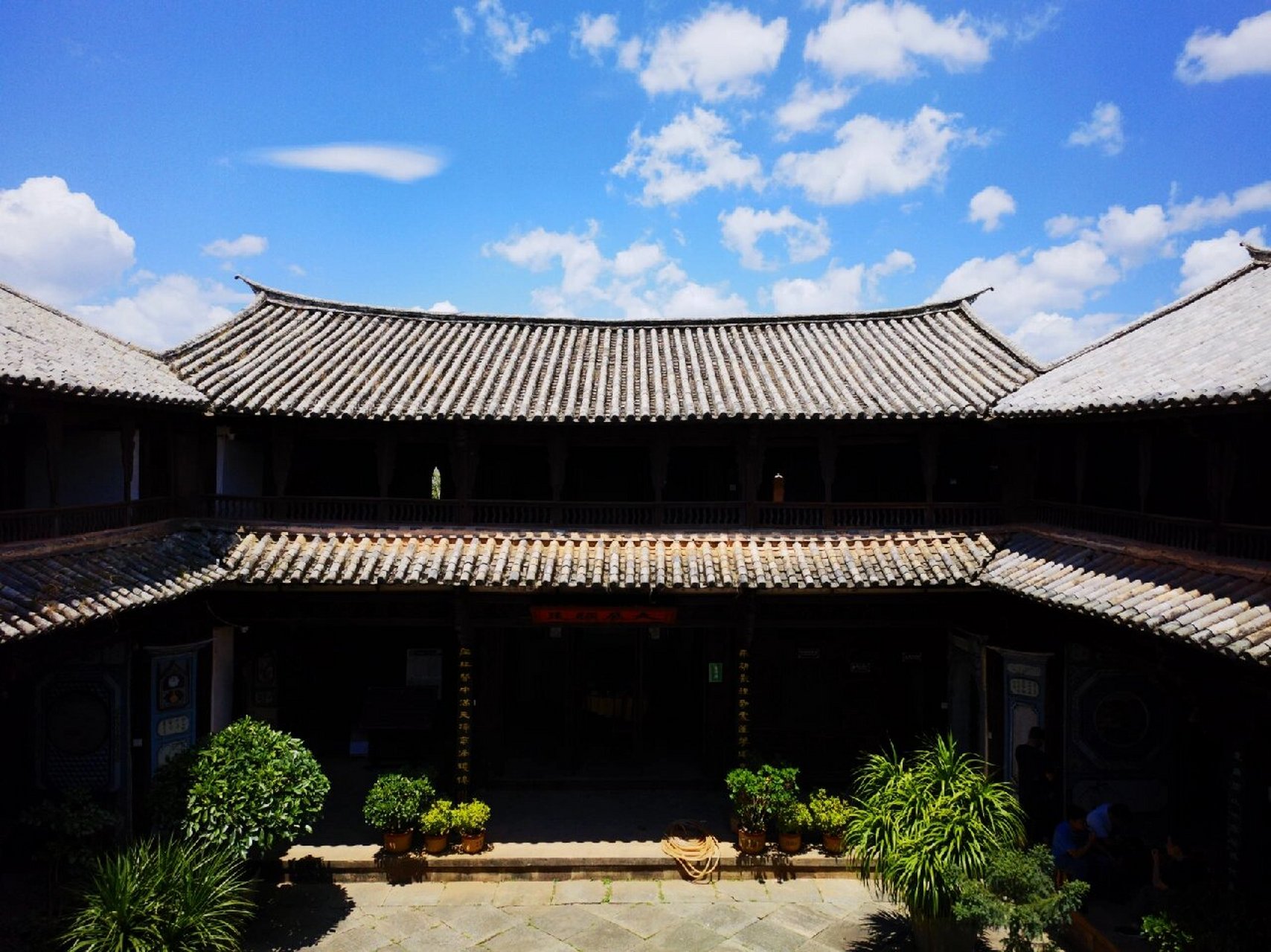 东莲花村马家大院 东莲花是巍山县永建镇的一个纯回族自然村落,伊斯兰
