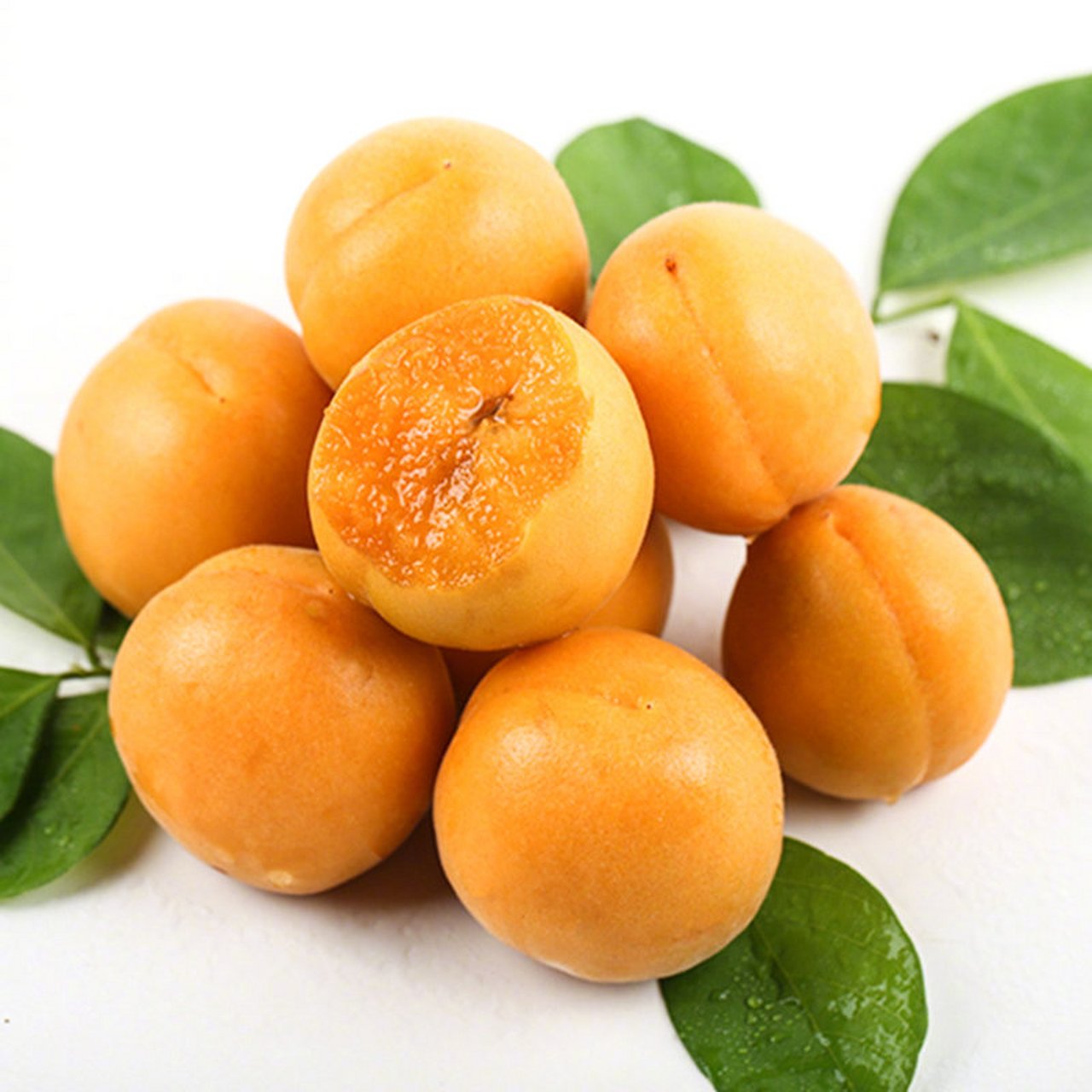 陕西大黄杏 新鲜采摘 酸酸甜甜 果香浓郁 饱满多汁 解腻开胃 放软更
