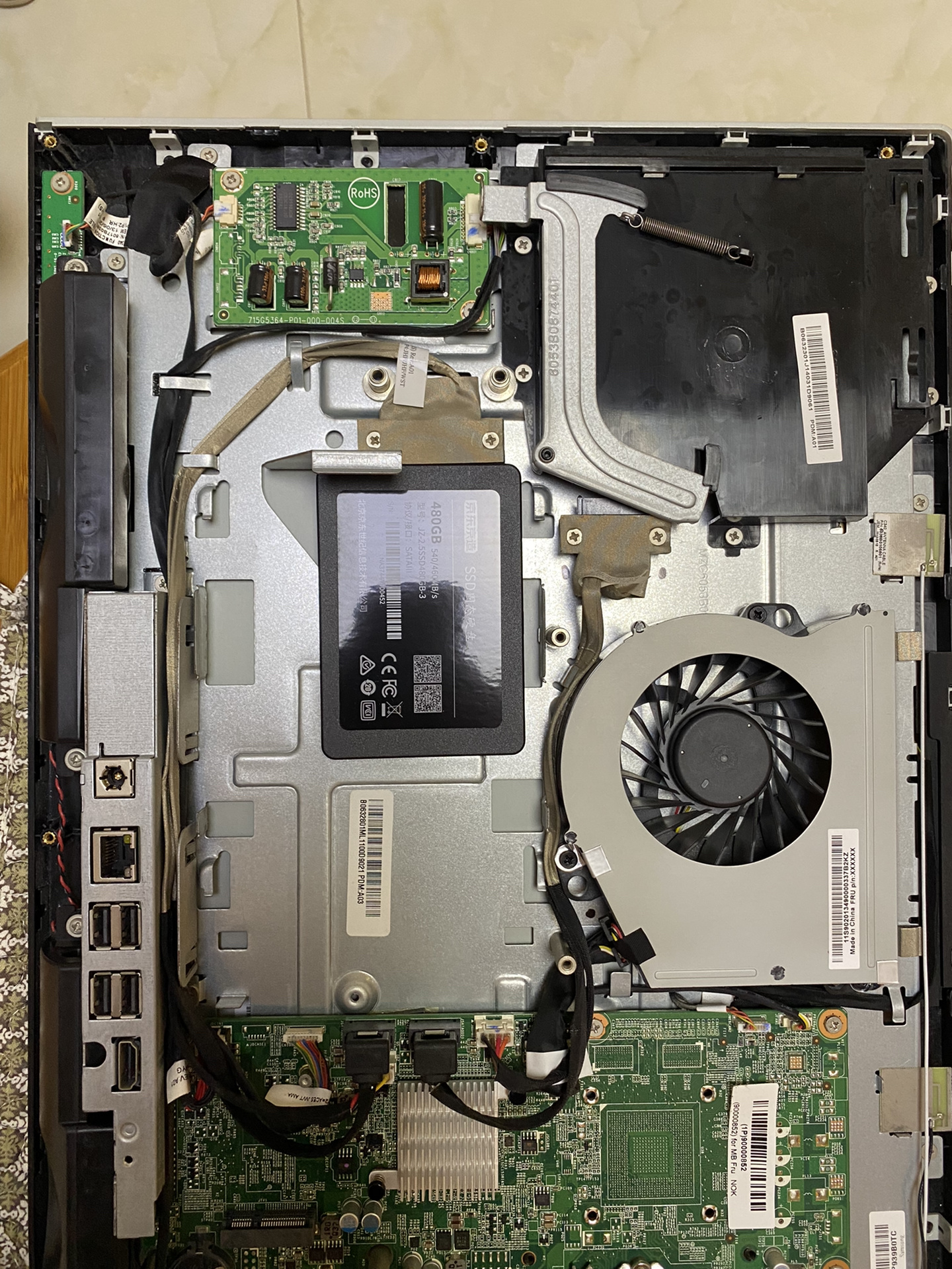 联想一体机c340升级内存硬盘,拆机清理(下 固态硬盘和内存都已经调试