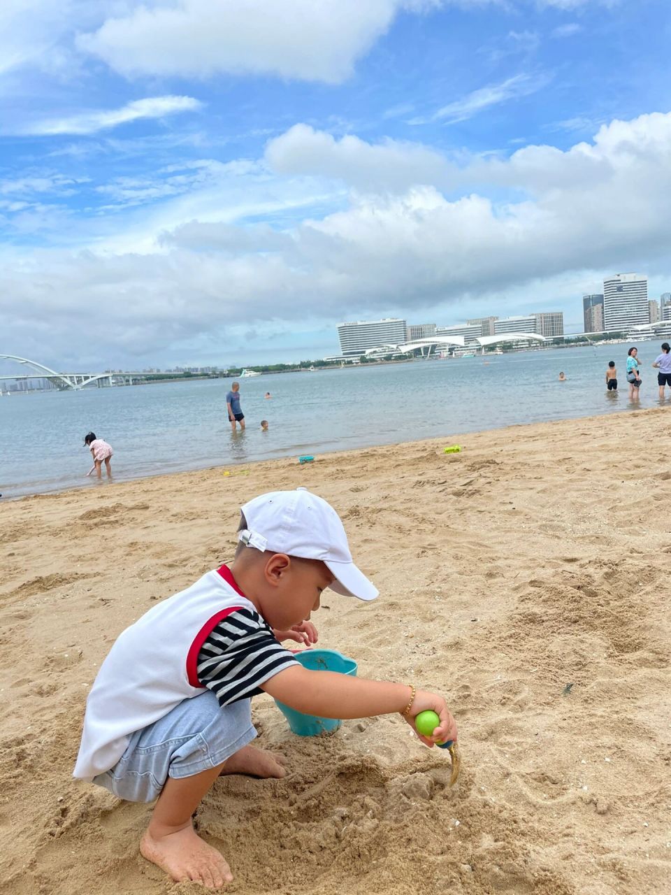 厦门后田海滩赶海图片