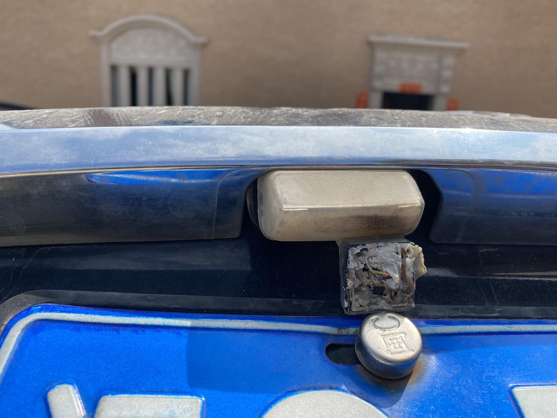 17款卡罗拉 更换倒车影像摄像头