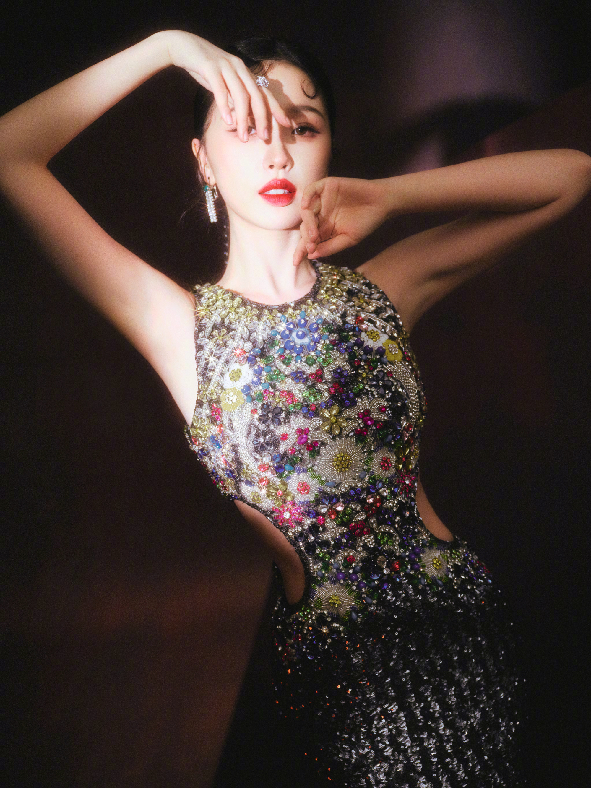 虞书欣红毯精彩穿搭大赏