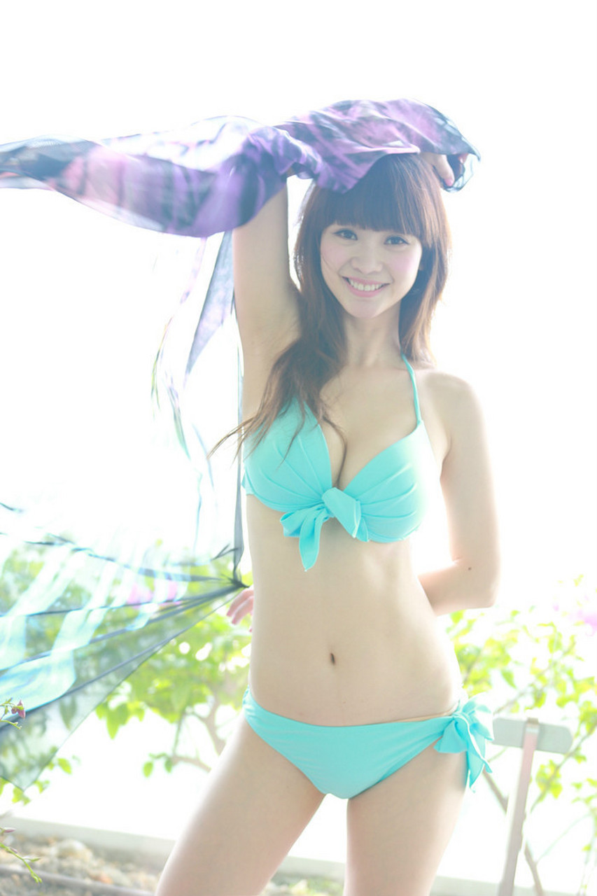柳岩的早期泳装美照