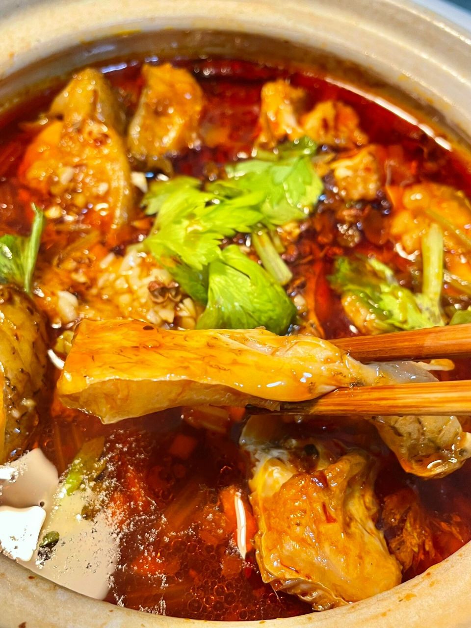 麻辣鲜香水煮鱼|懒人版|汤也可以喝的水煮鱼 备菜:鱼块,火锅底料,干