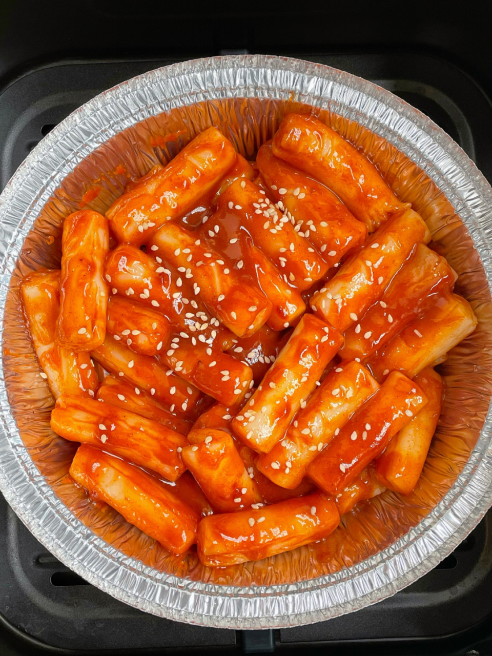 空气炸锅韩式芝士烤年糕 糯叽叽的年糕,搭配韩式甜辣酱口感 搭配上咸