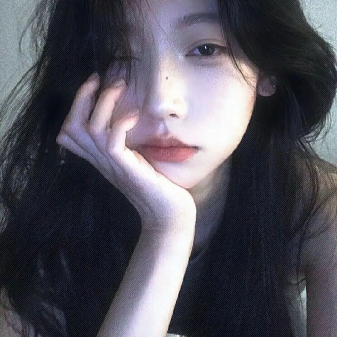 女生气质高雅头像