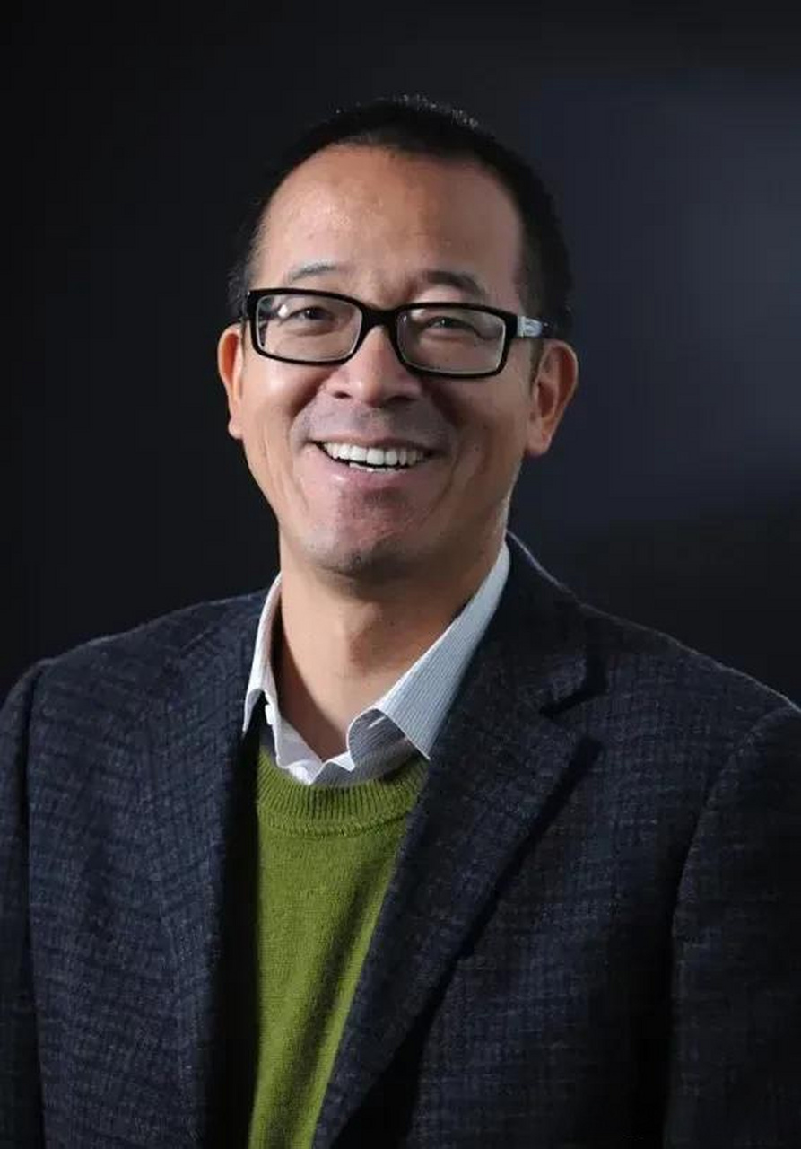 俞敏洪不愧是带节奏的老手,俞敏洪对访谈还是有一套的.