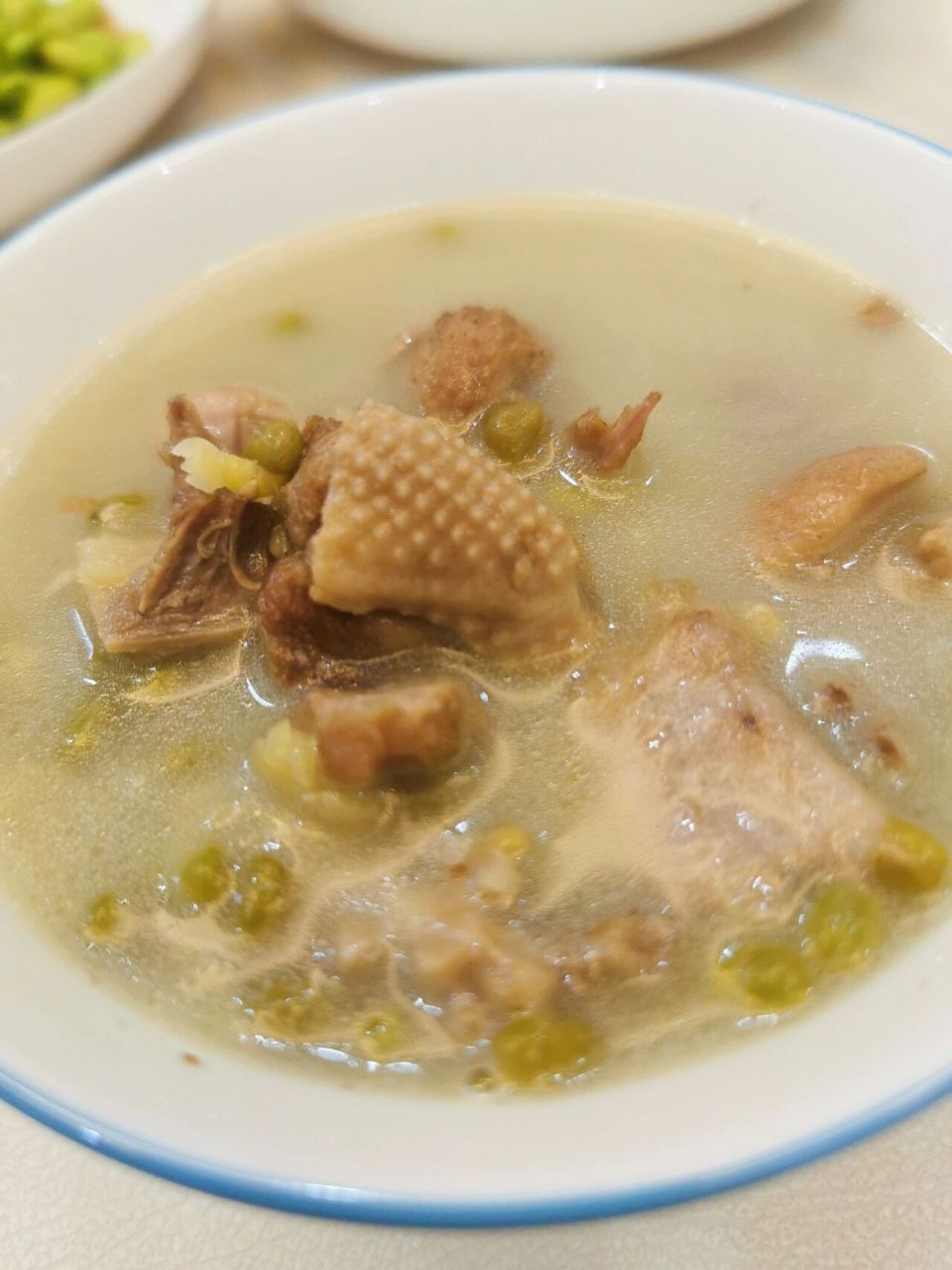 绿豆老鸭汤 这几天天气太热了,来一碗养生清热的绿豆老鸭汤吧