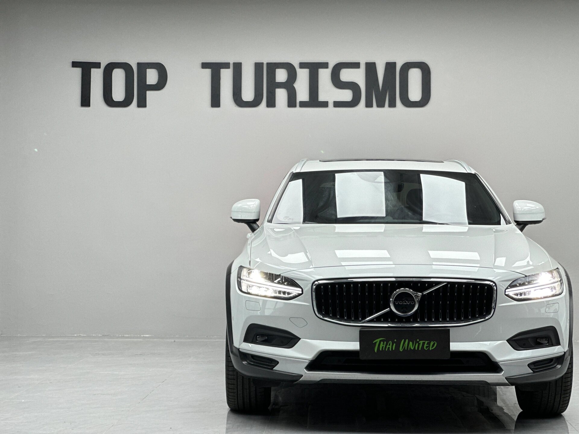 沃尔沃v90cc至尊版 沃尔沃v90cc四驱旅行轿车 稀有智尊版大满配 21款