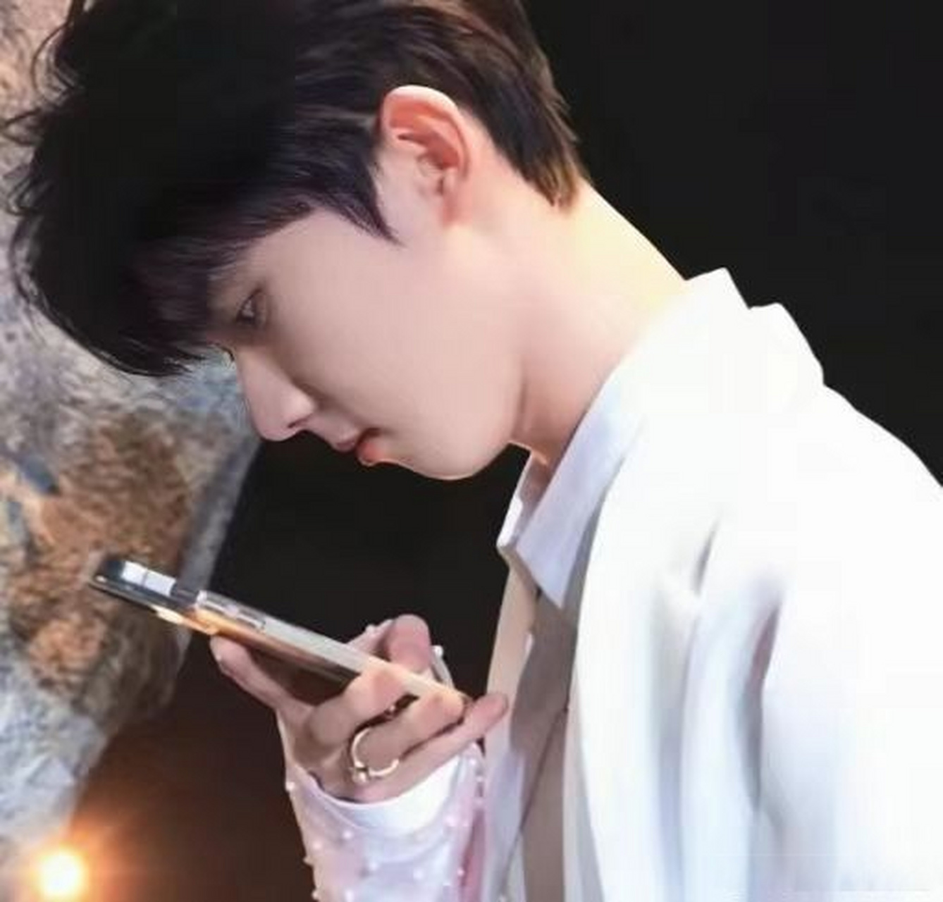 谁能想到马嘉祺在自拍# 哈哈哈哈谁能想到马嘉祺在自拍,自拍第一人啊