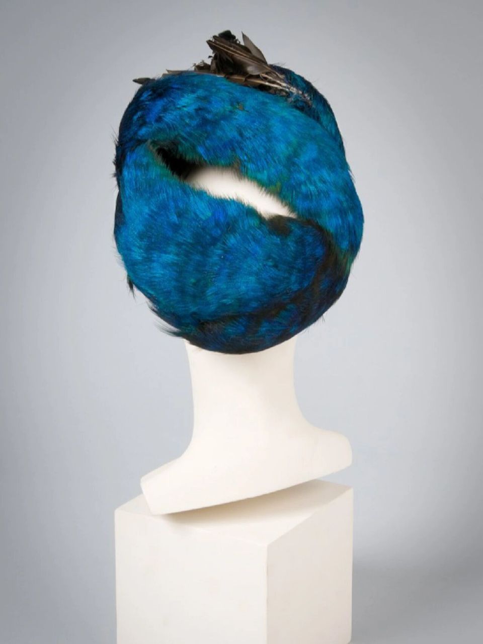 欧洲的「羽毛时尚」19世纪法国羽毛帽 18-19世纪的欧洲无论是名媛还是