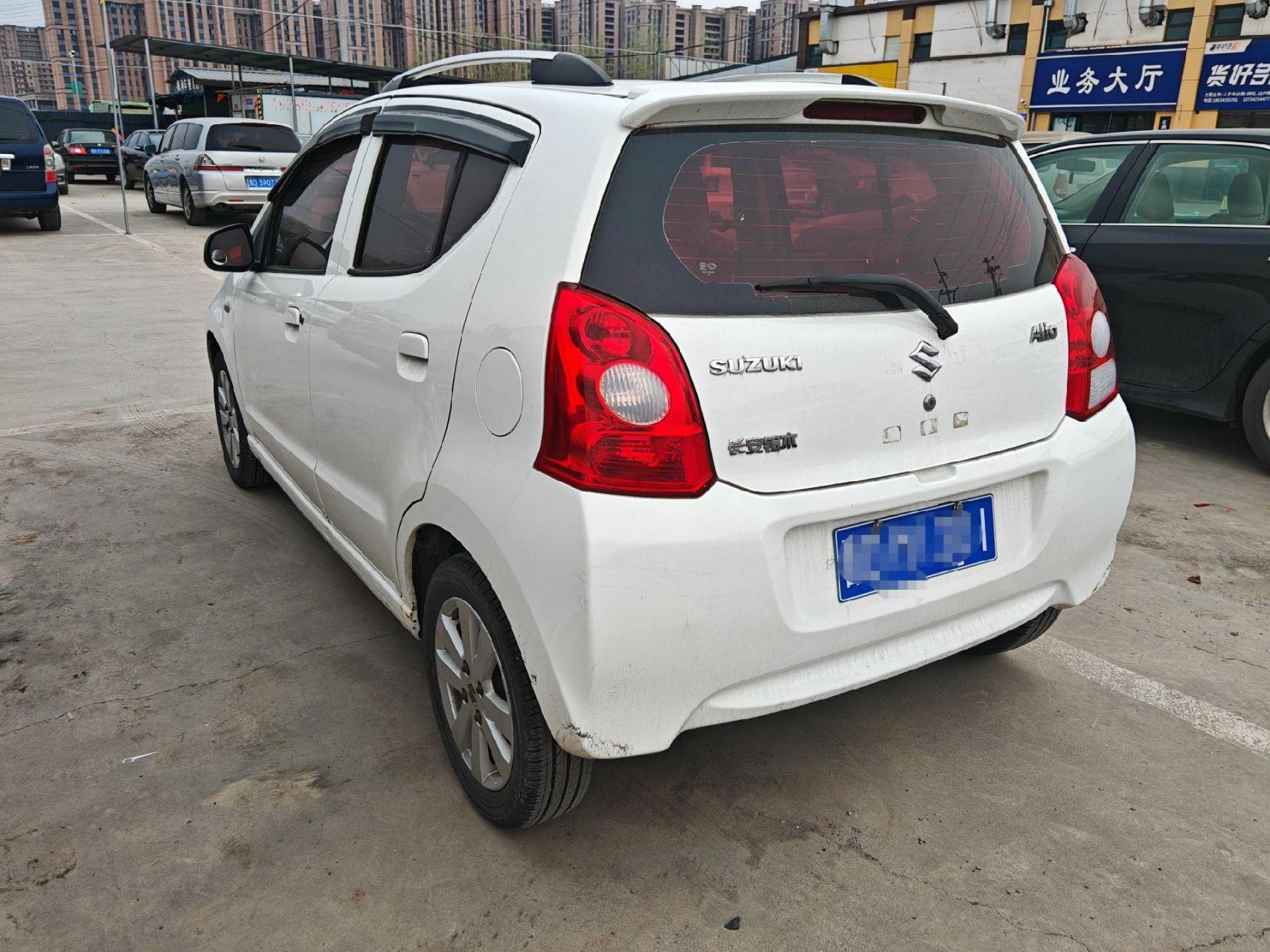 12年铃木奥拓,手动1.