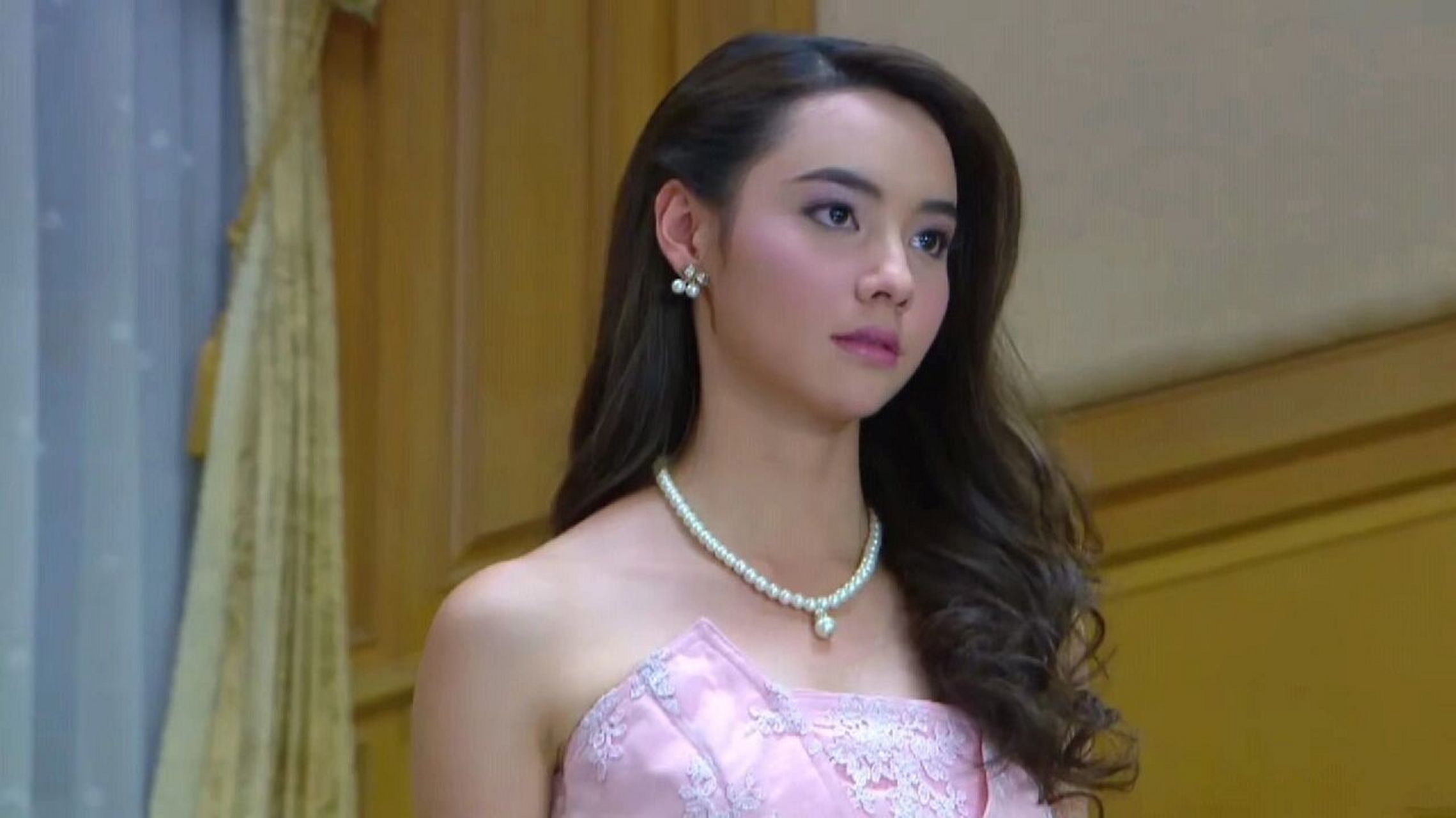 泰剧 《新鱼之恋》 这两天在追这部泰剧 	 女主好好看,特别是换了穿衣