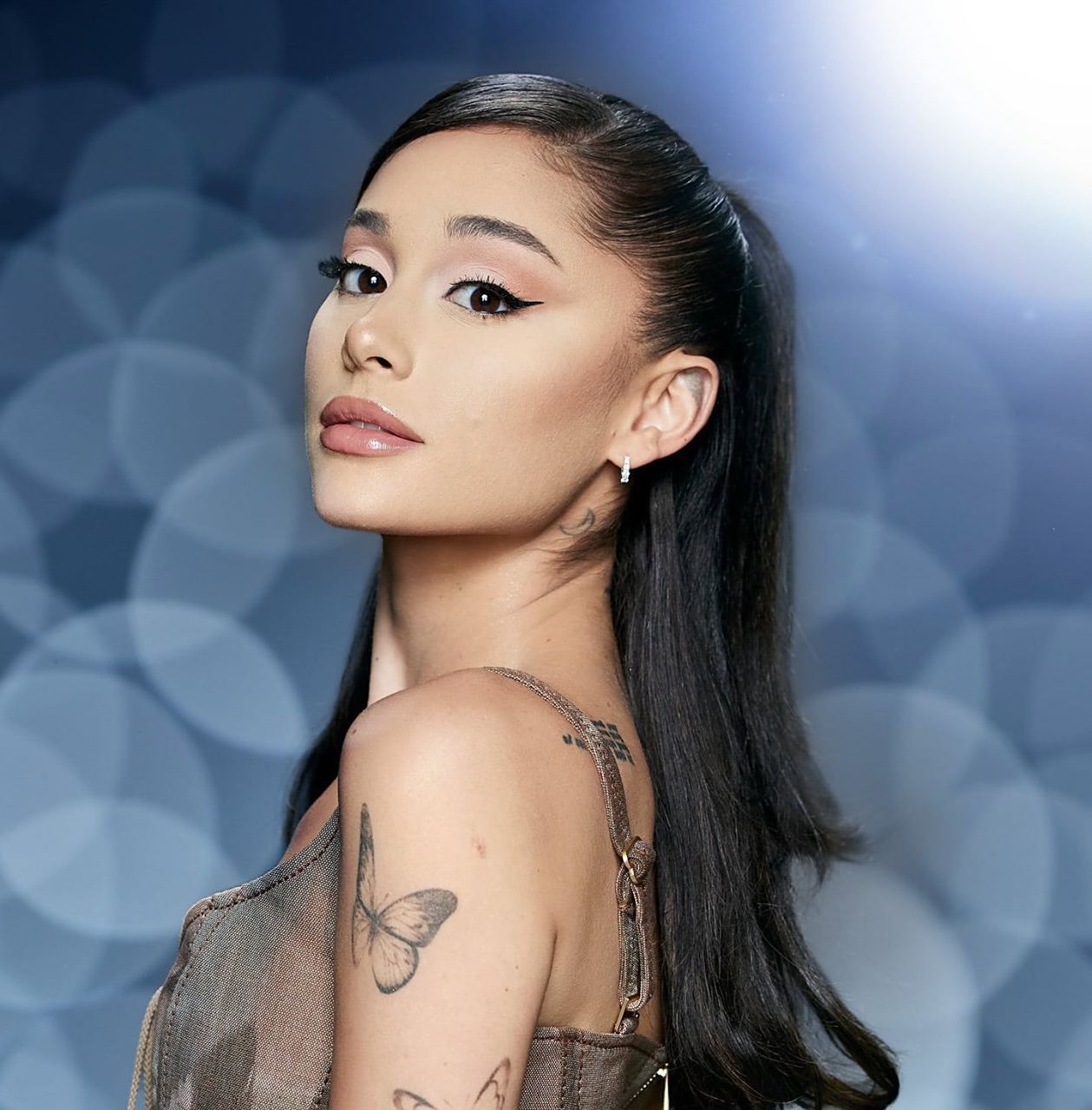 pete davidson表示不喜欢别别人叫做ariana grande的前男友!