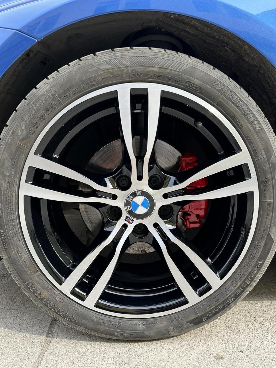 宝马3系 轮毂升级黑底拉丝案例03 轮毂拉丝 宿州轮毂修复