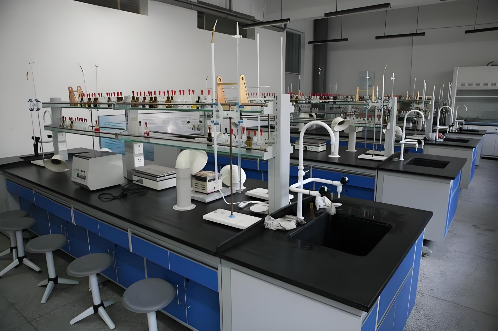 化学实验室仪器设备一览表(大学)详情:  一,基础实验设备  实验台