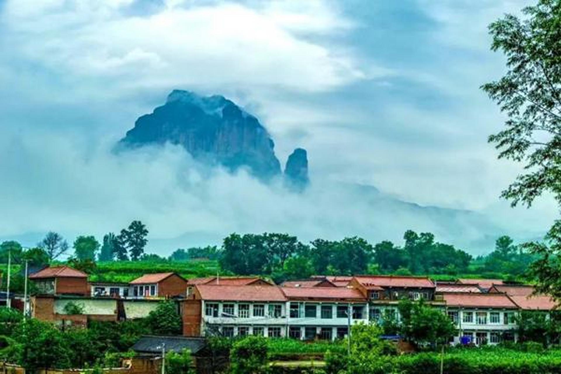长治身边事盛夏七月,位于武乡县和黎城县交界处的板山风景区,雨后初霁