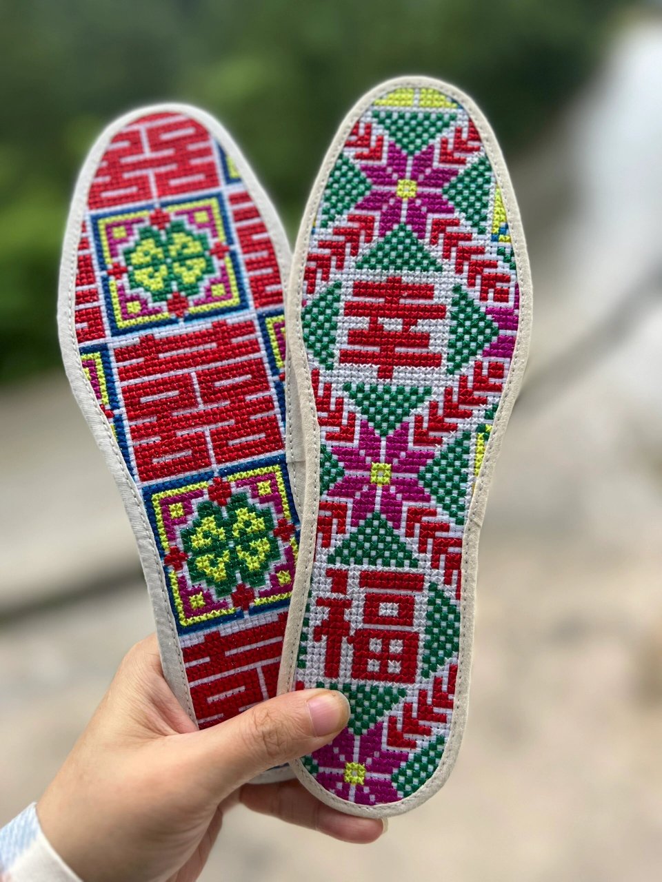 妈妈制作的手工鞋垫 妈妈99制作的鞋垫 用新的棉麻布,自己打的浆糊
