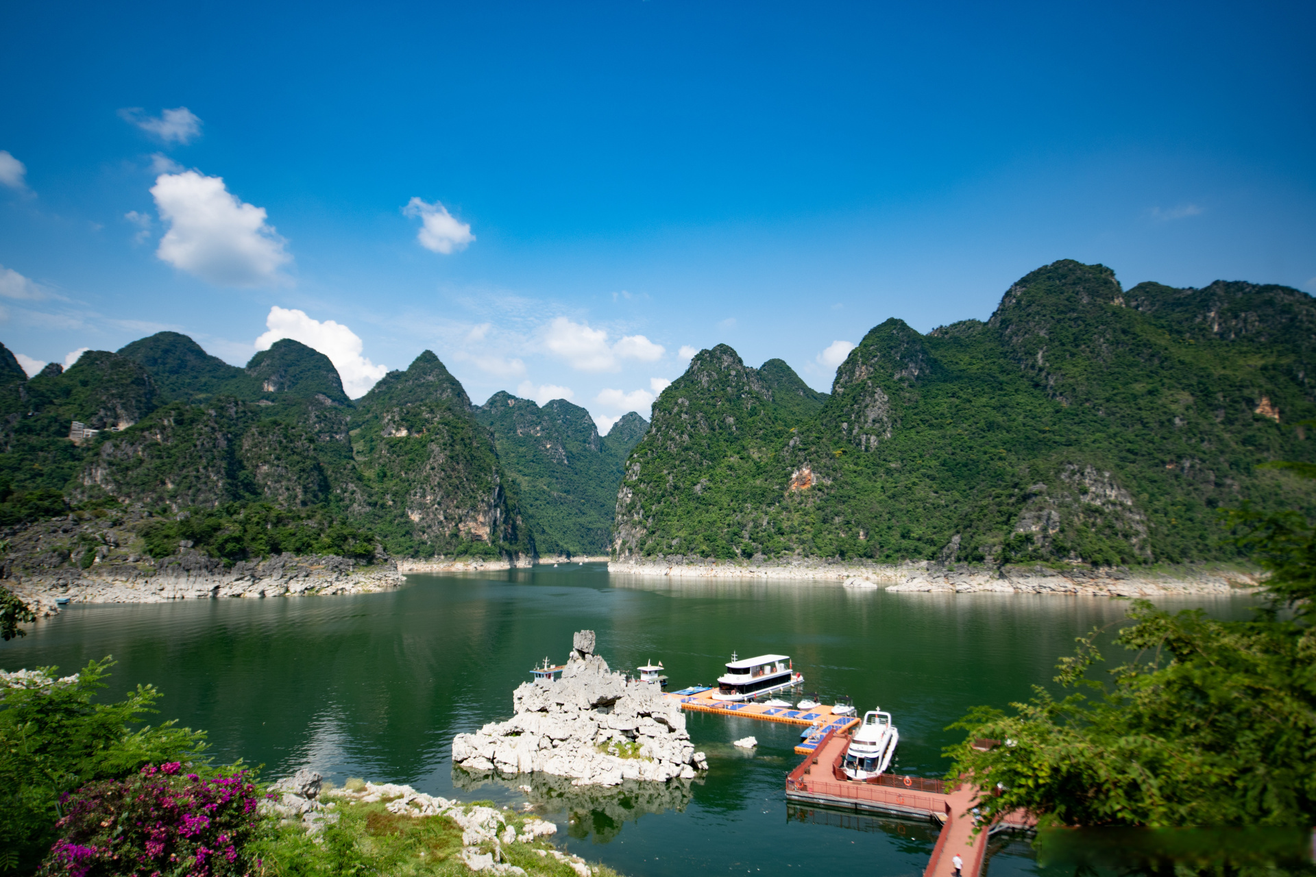 自然就是一种时尚,最美万峰湖#寻美黔西南#维密天使 众神回归@山水