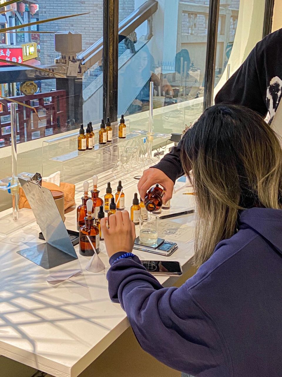 diy香水|做一瓶属于自己的祖马龙92 宁波鼓楼新开了一家香水diy
