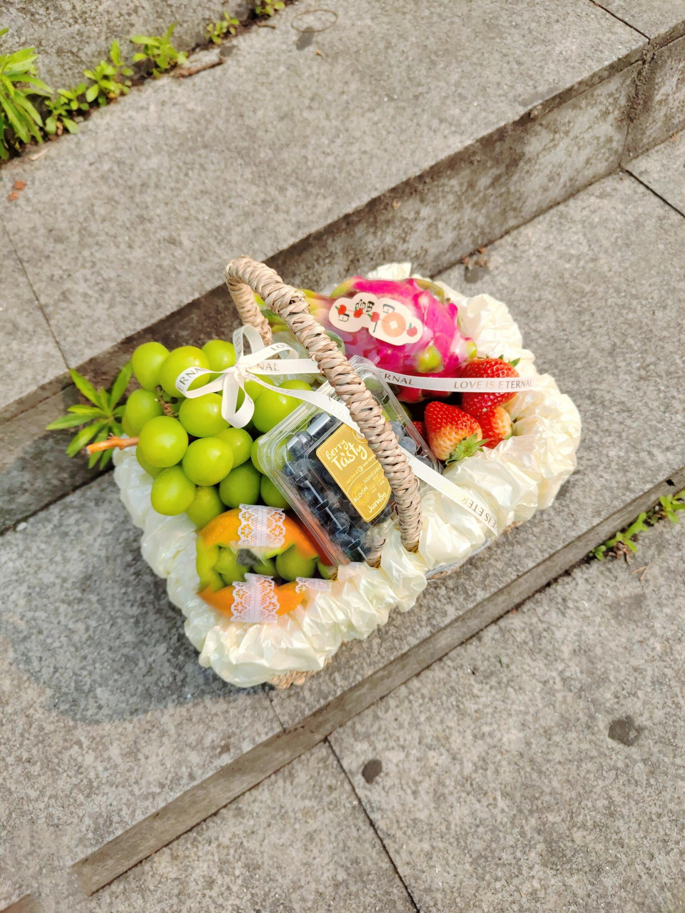 手提水果果篮|长沙  水果果篮一般什么场合送? 果篮一定是送给病人吗?