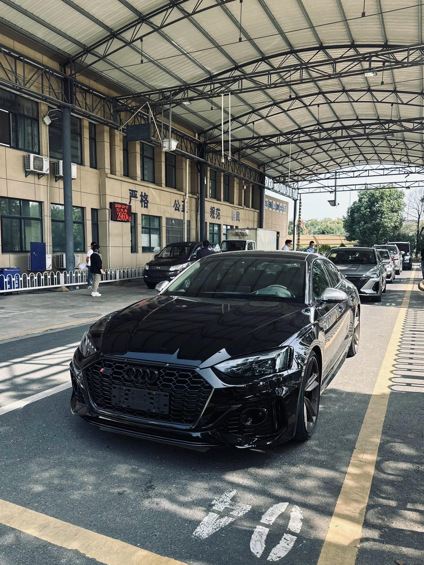 奥迪a5 上牌啦