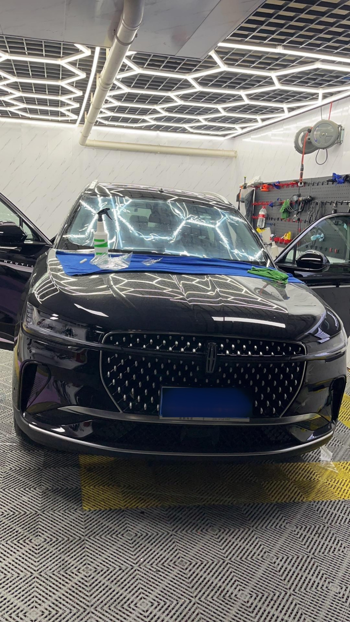 上车 美国伊士曼集团高性能汽车隔热膜 源自北美,一路呵护 工厂品牌