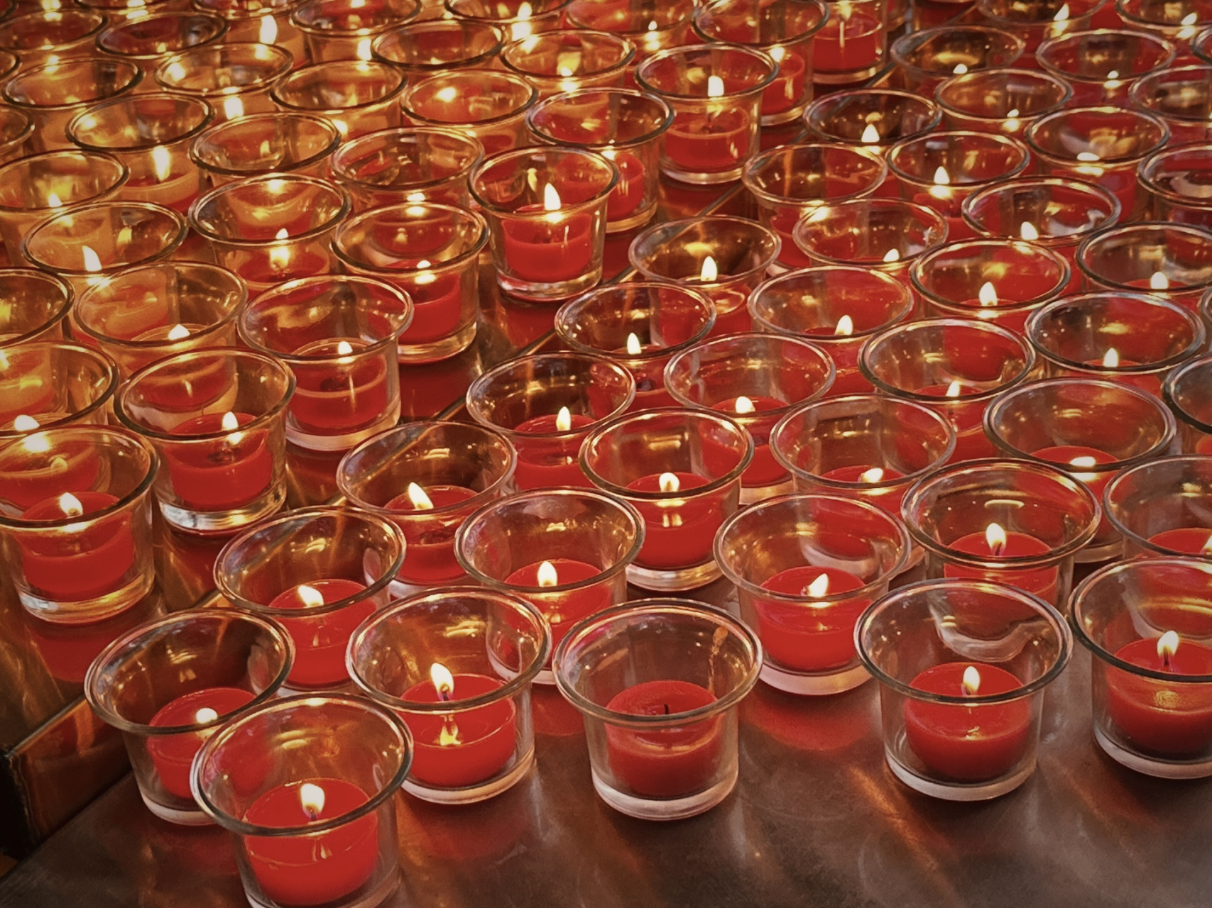 广州周末 | 大佛古寺 点灯祈福 拜得神多 自有神庇佑