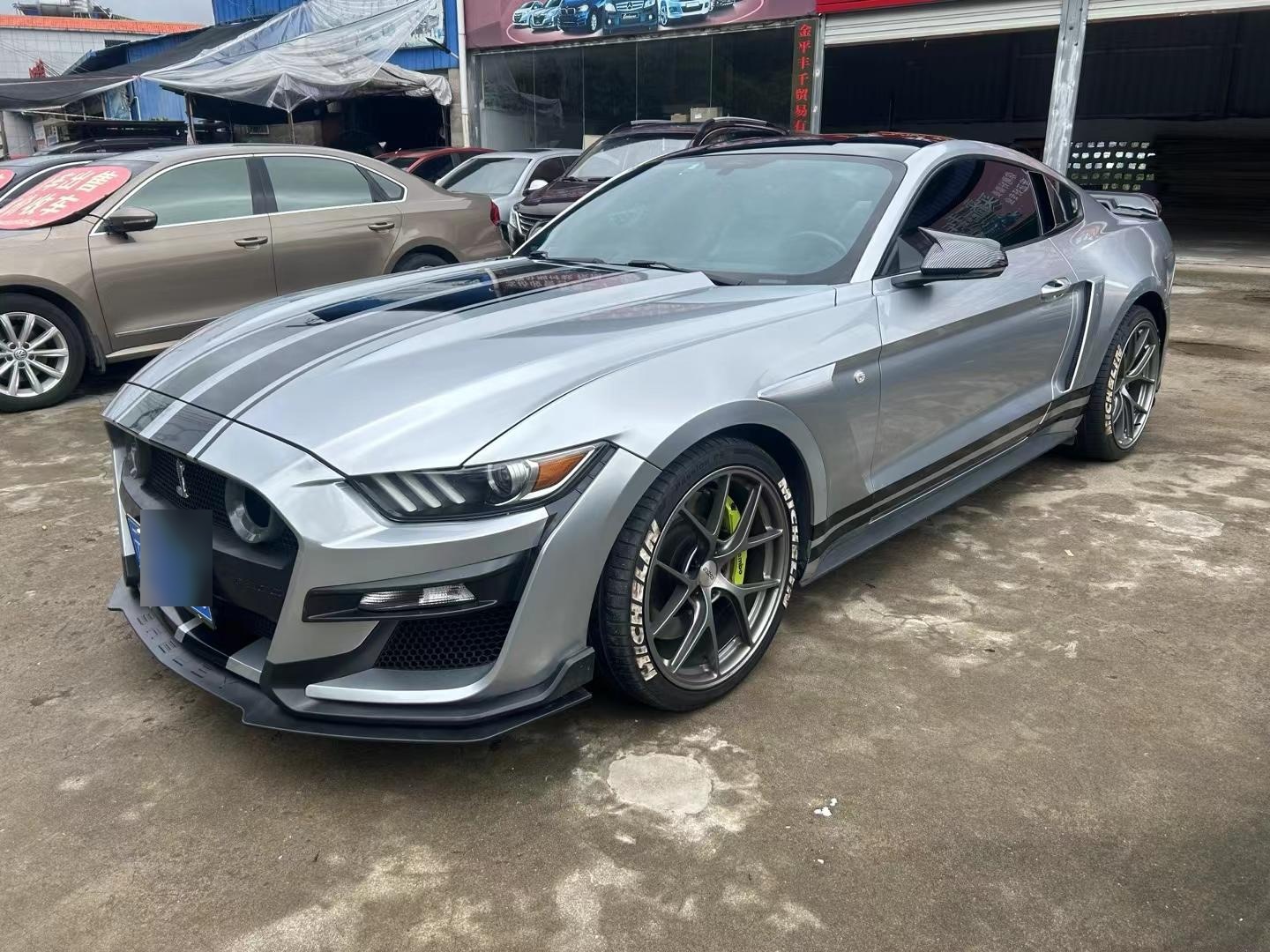 2016年福特野马2.3t中规顶配