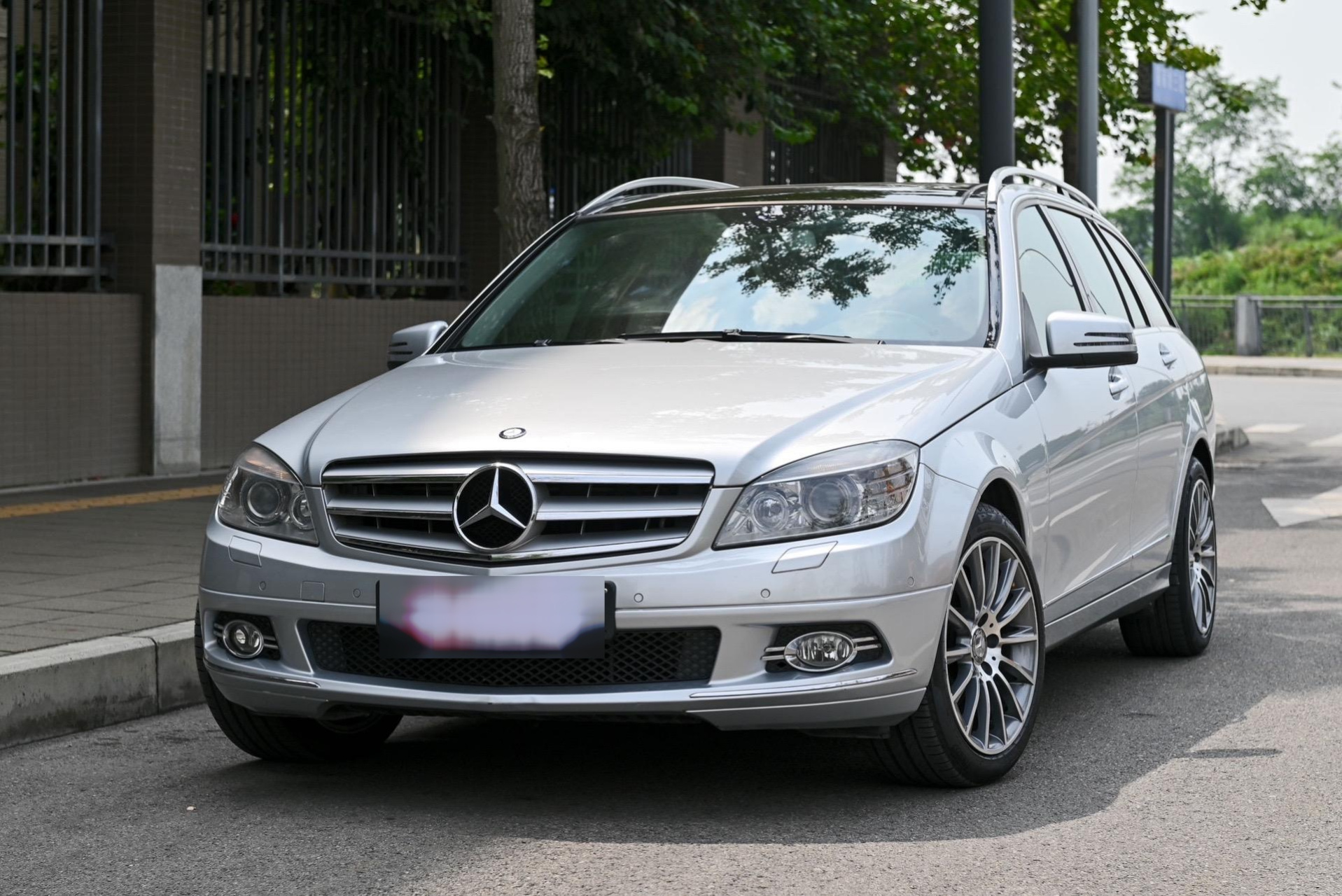 稀有奔驰c300旅行到店!w204顶配!