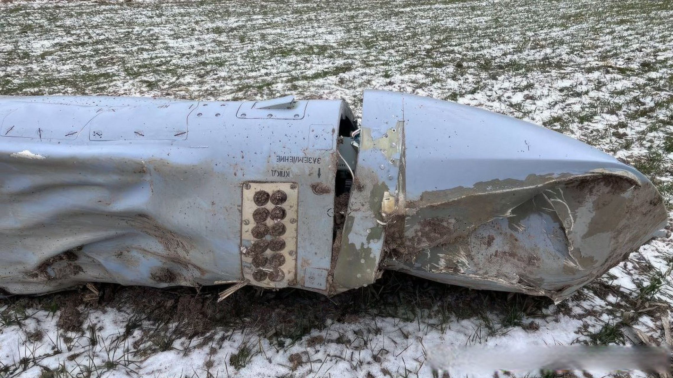 kh-101巡航导弹上的箔条干扰弹,有趣的设计