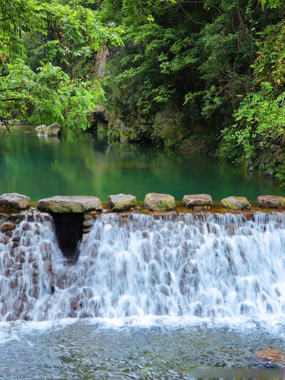 陈情令百杖潭景区的取景地也太美啦吧7515   95电视剧《陈情令