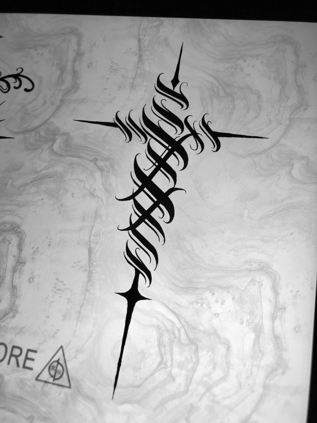 十字✝️构图纹身手稿 十字元素总让人有一种神秘感 对称感也很