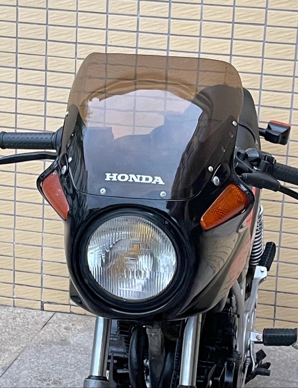 经典情怀老车收藏,来自1985年本田cbx250s,外观精神,发动机声音好