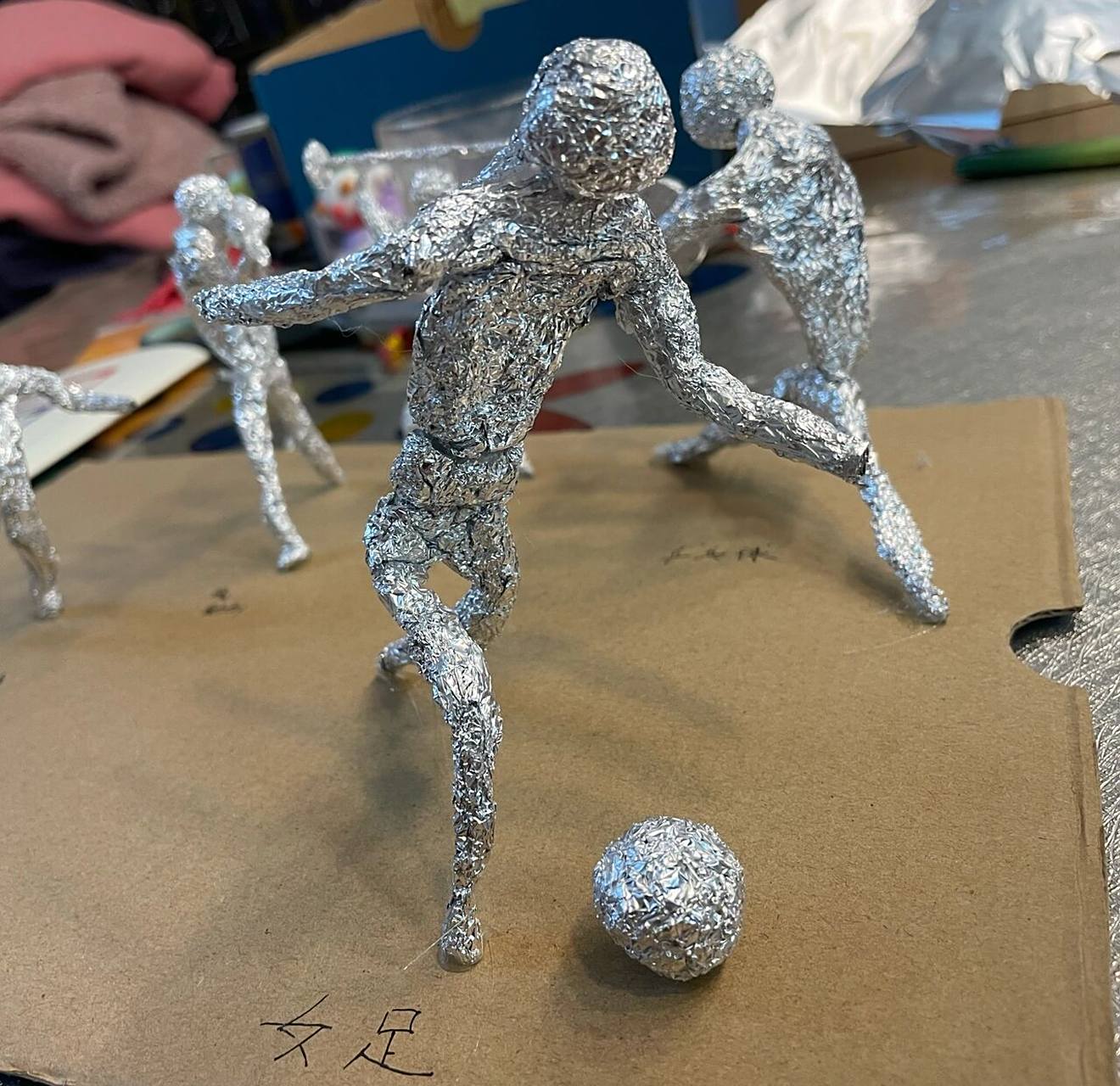 幼儿园建构节 亲子作业 主题:以"亚运会"为主题,制作"锡纸"运动小人