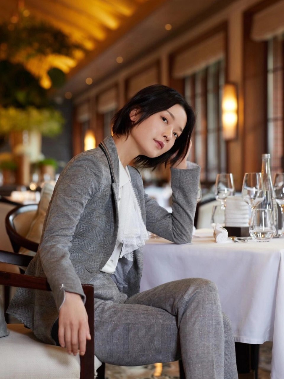 超模杜鹃上海街拍 入镜:杜鹃 摄影师:kingsley阿步 品牌:ep雅莹 场地